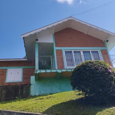 Casa Aconchegante Na Serra Кампус-ду-Жордау Экстерьер фото